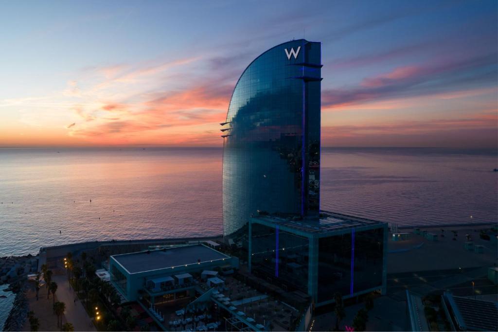 W Barcelona (Hotel Vela)