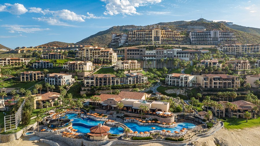 Pueblo Bonito Sunset Beach Golf & Spa Resort
